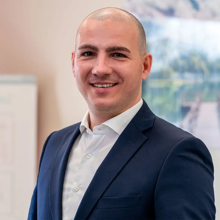 Thomas Kraxner, akad. Vkfm.